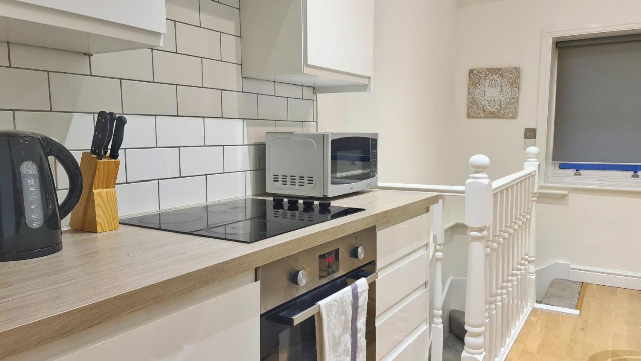 Modern & Central, Perfect Beach Getaway- 2Min Walk Brighton Exterior photo